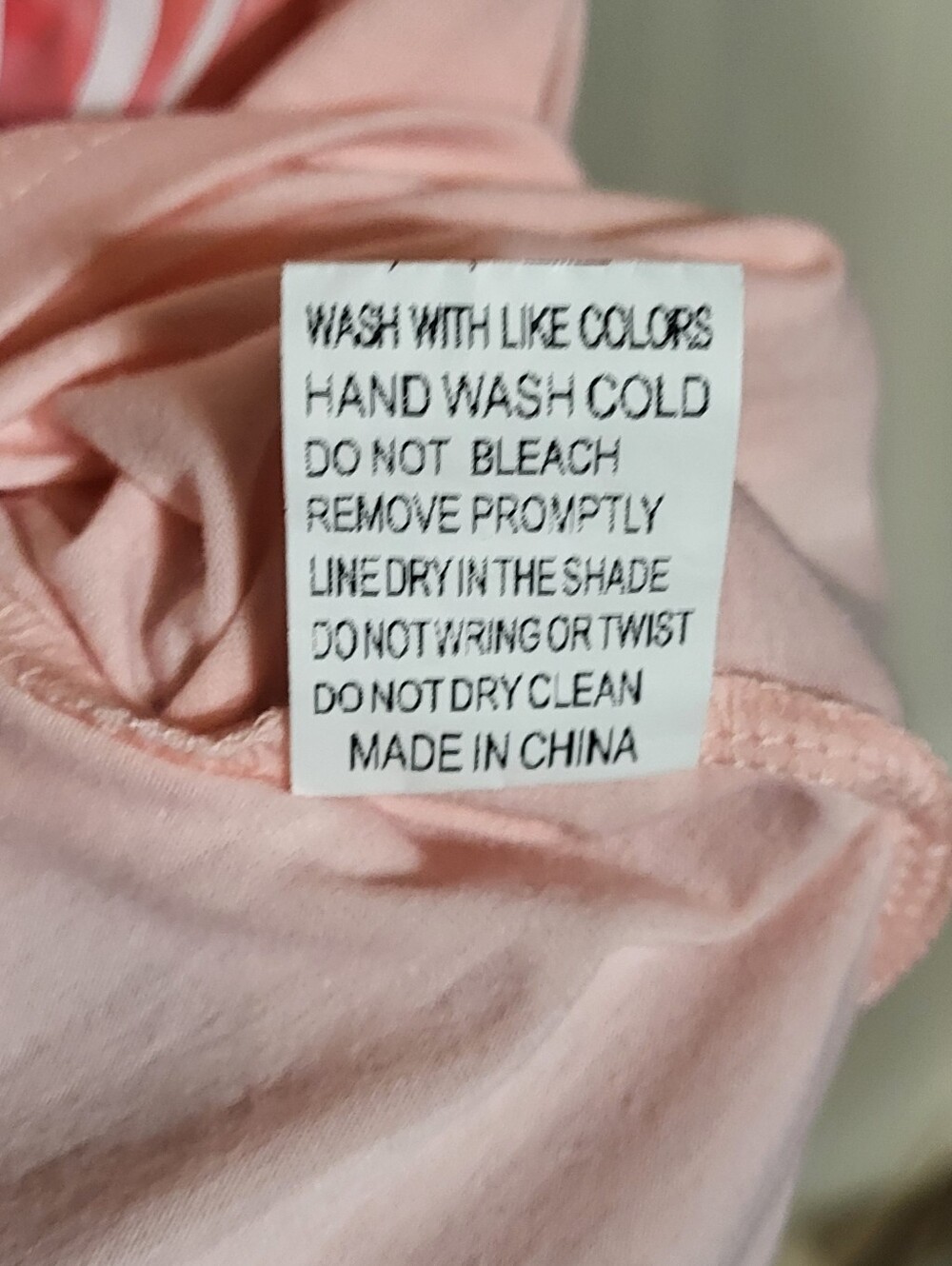 Just Peachy Light Pink Short Sleeve Crewneck Graphic T-shirt Size Small - Picture 8 of 8